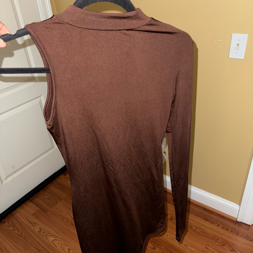 Sleeveless Brown Dress